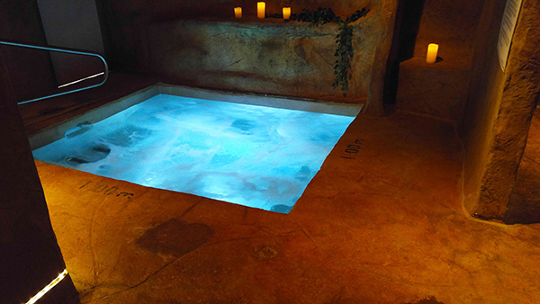 detox hot tub Living Water Resort & Spa
